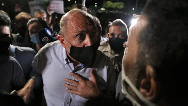 La tensa marcha este miércoles en el Monumento a la Bandera.