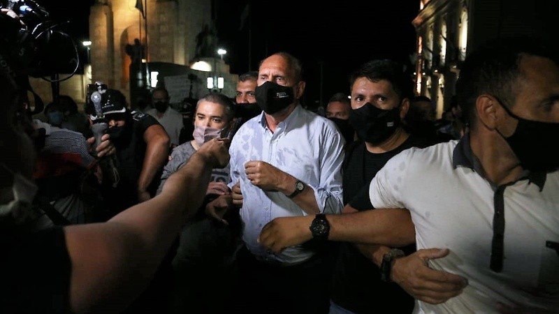 La tensa marcha este miércoles en el Monumento a la Bandera.