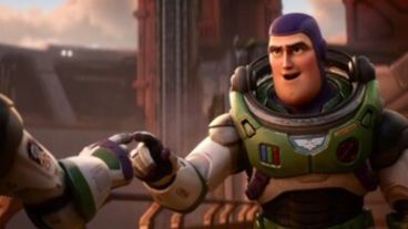 Allen prestó su voz a Buzz Lightyear en la franquicia "Toy Story" en cuatro películas, desde la exitosa película original de 1995 hasta la secuela de 2019 "Toy Story 4"
