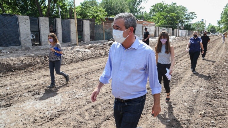 El intendente Javkin recorrió la zona junto a Rosario3