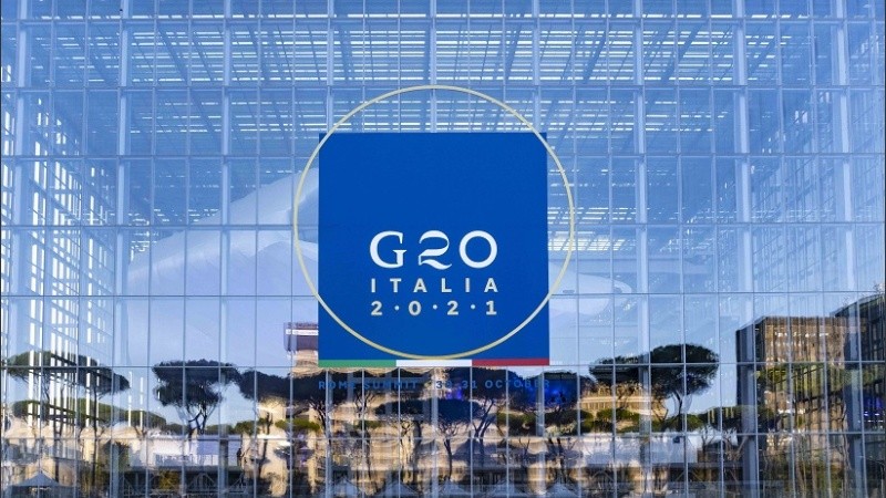 Los líderes del G20 pidieron al Fondo Monetario Internacional que revisara su política de hacer pagar sobrecargos a sus países miembros.