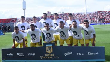 El equipo auriazul que cayó en Santa Fe y volvió a mostrar una pálida imágen.