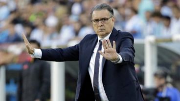 Gerardo Martino mantiene a su equipo líder en las Eliminatorias de la Concacaf