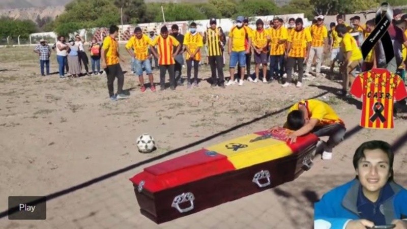 Su moto había embestido contra un caballo.