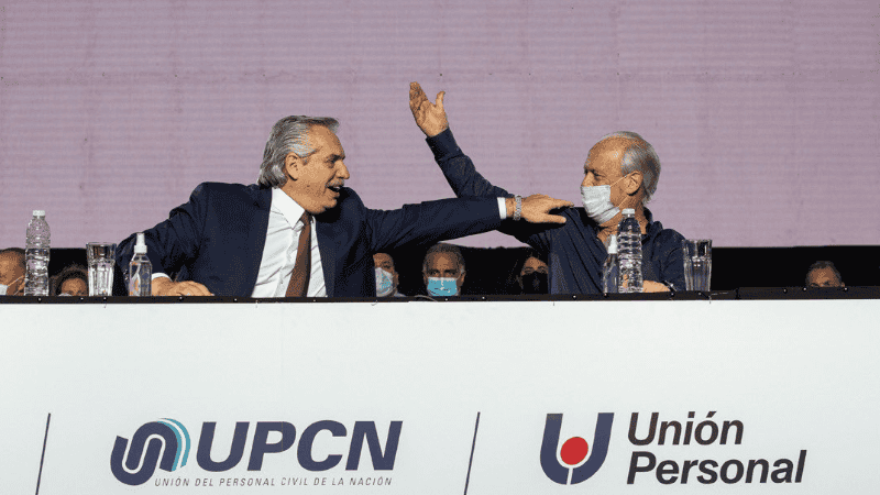 El presidente inauguró un nuevo sanatorio del sindicato de los estatales.