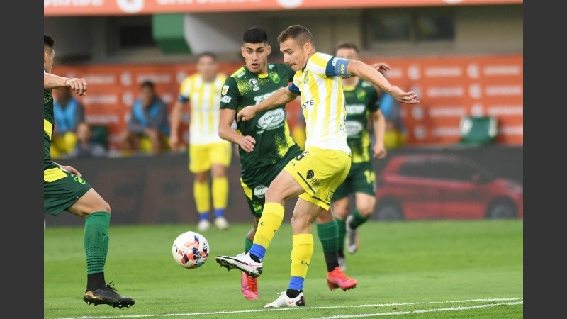 Ruben tuvo tres chances claras para anotar y quedar como único segundo goleador del club, pero falló.