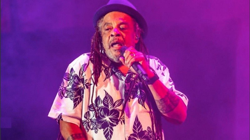 El cantante y saxofonista Terence Wilson, más conocido como Astro.