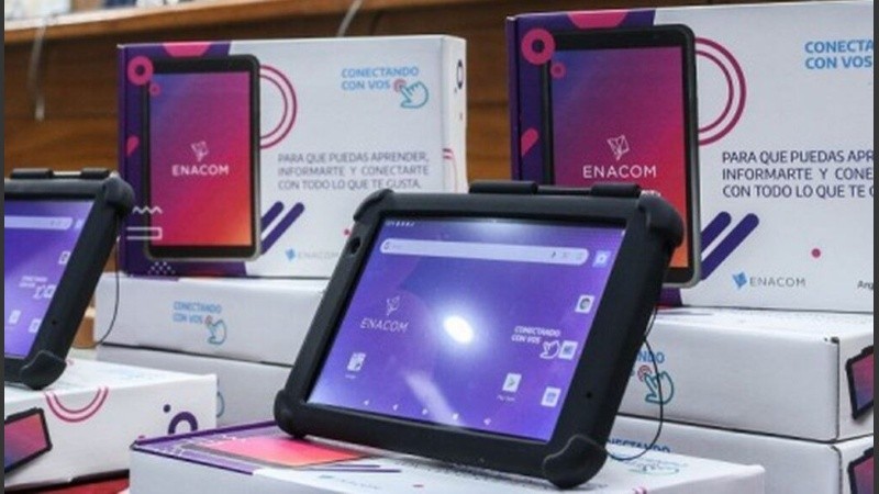 Enacom evaluará el pedido y asignará las tablets según la disponibilidad de equipos. Cada beneficiario recibirá una tablet.