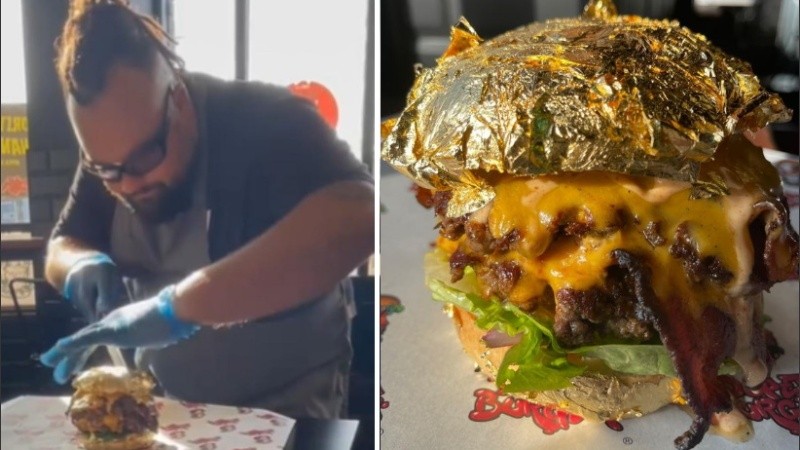 La hamburguesa tiene un panecillo cubierto de pan de oro.