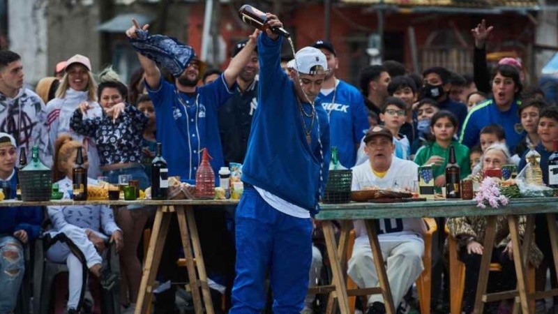 Por otro lado, el artista se encuentra en el primer puesto del Billboard Argentina Hot 100 y el Top50 de Spotify.