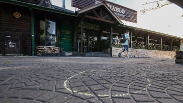 El Establo recibió varios impacto de bala este domingo por la noche.