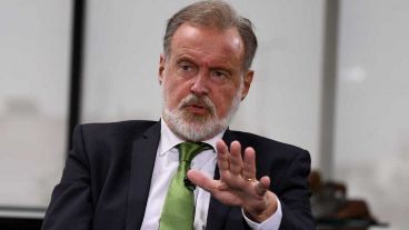 Rafael Bielsa cargó contra el flamante ganador de las elecciones en Chile.