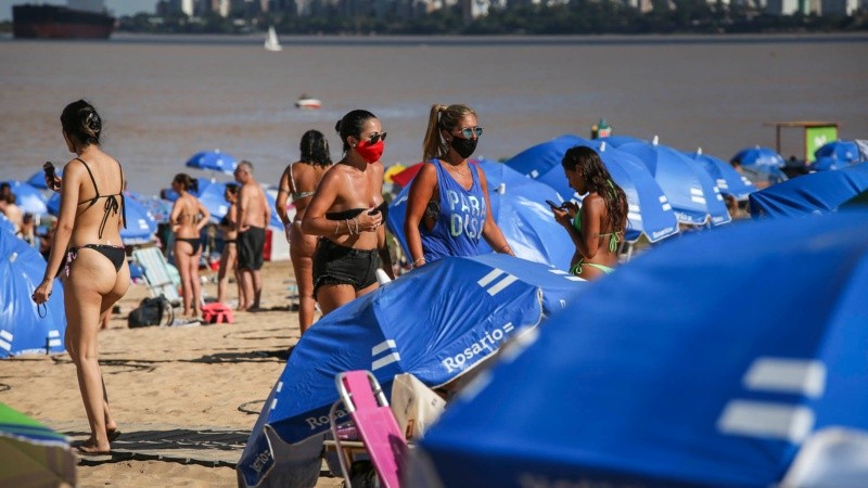 En la ciudad y en toda la costa del Paraná se vivieron días de verano.
