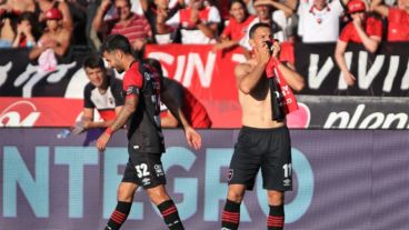 Maxi lo gritó con el alma frente a la gente leprosa.