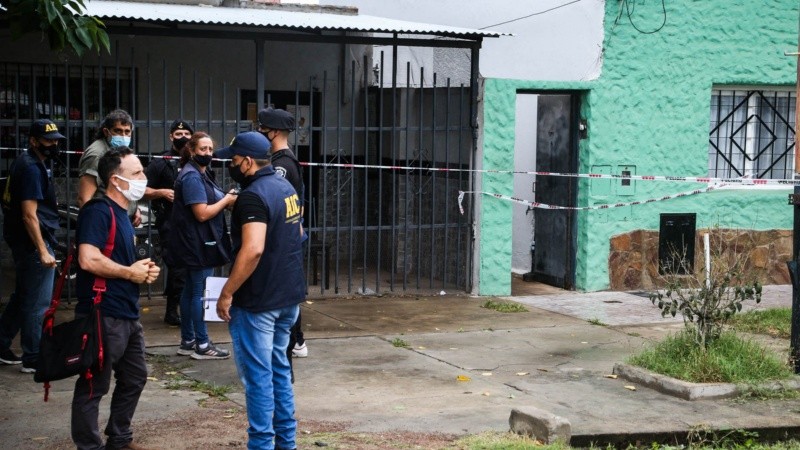 La Policía trabaja en la escena del crimen.