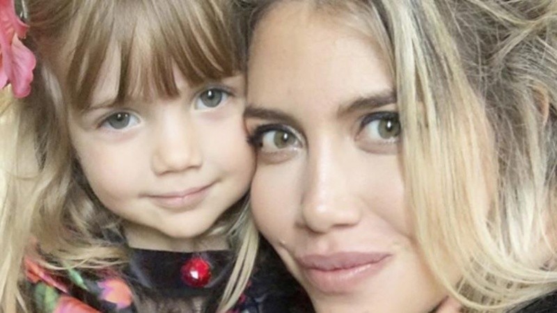 Wanda y su hija más pequeña, Isabella.