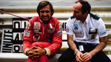 Carlos Reutemann y Frank Williams, cuando el ex Gobernador de Santa Fe piloteaba un auto de la escudería en la Fórmula 1.