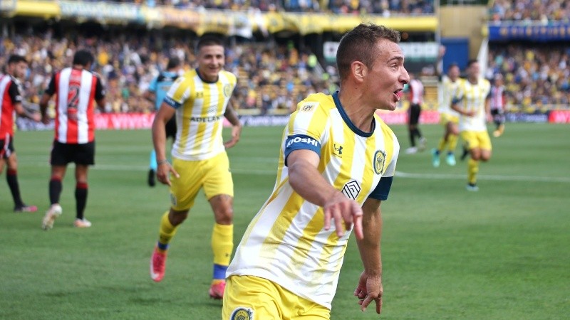 Ruben y su grito número 98 con la camiseta canalla, con el que alcanzó a  Waldino Aguirre.