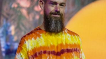 Jack Dorsey cofundó Twitter en 2006 con otros tres socios y se desempeñó como director ejecutivo hasta 2008.