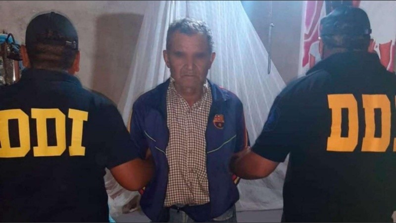 El hombre se encontraba en la vivienda al momento del allanamiento.