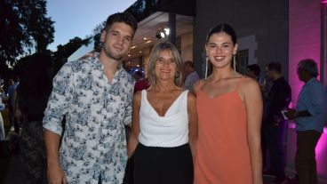 Alegría y reencuentro en la fiesta de Televisión Litoral este jueves por la noche