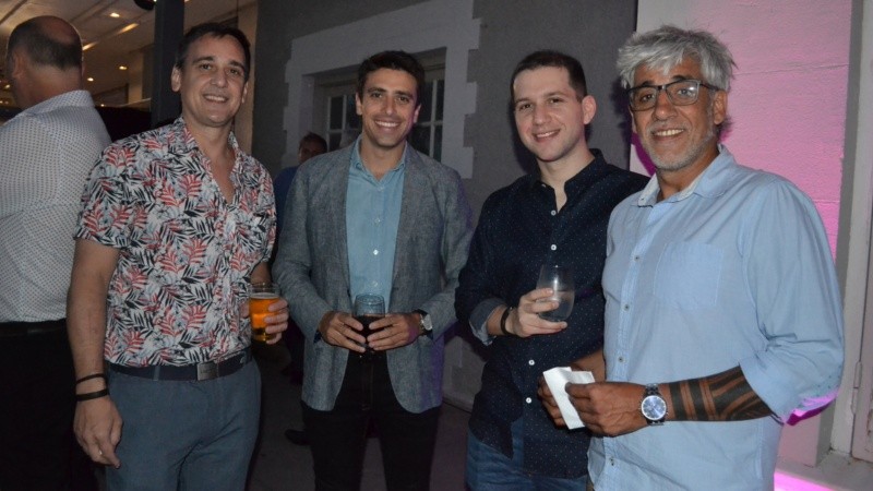 Alegría y reencuentro en la fiesta de Televisión Litoral este jueves por la noche