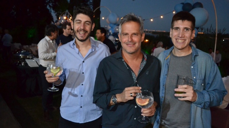 Alegría y reencuentro en la fiesta de Televisión Litoral este jueves por la noche