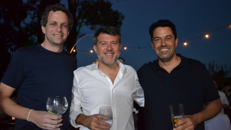 Alegría y reencuentro en la fiesta de Televisión Litoral este jueves por la noche