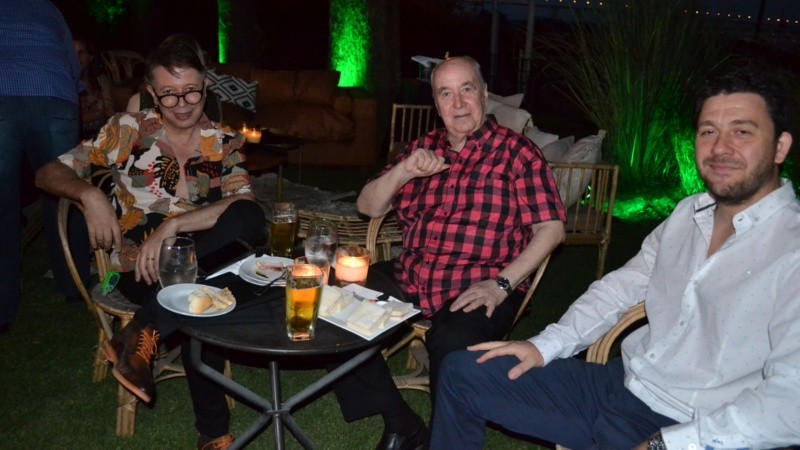 Alegría y reencuentro en la fiesta de Televisión Litoral este jueves por la noche