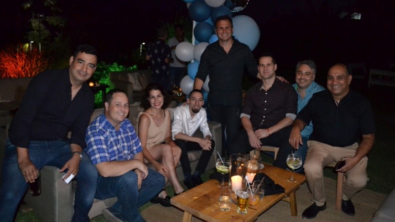 Alegría y reencuentro en la fiesta de Televisión Litoral este jueves por la noche