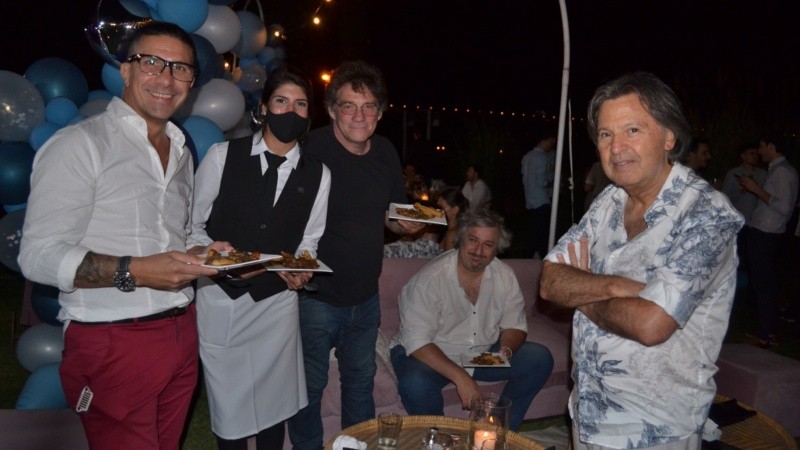 Alegría y reencuentro en la fiesta de Televisión Litoral este jueves por la noche