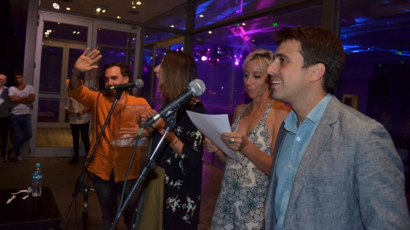 Alegría y reencuentro en la fiesta de Televisión Litoral este jueves por la noche