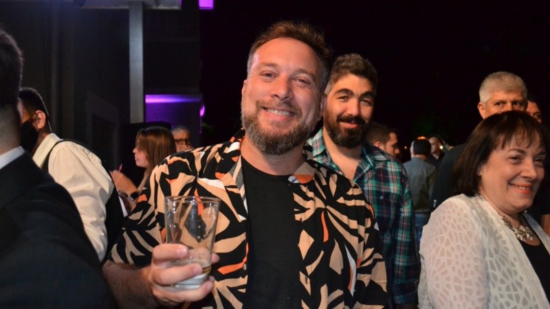 Alegría y reencuentro en la fiesta de Televisión Litoral este jueves por la noche