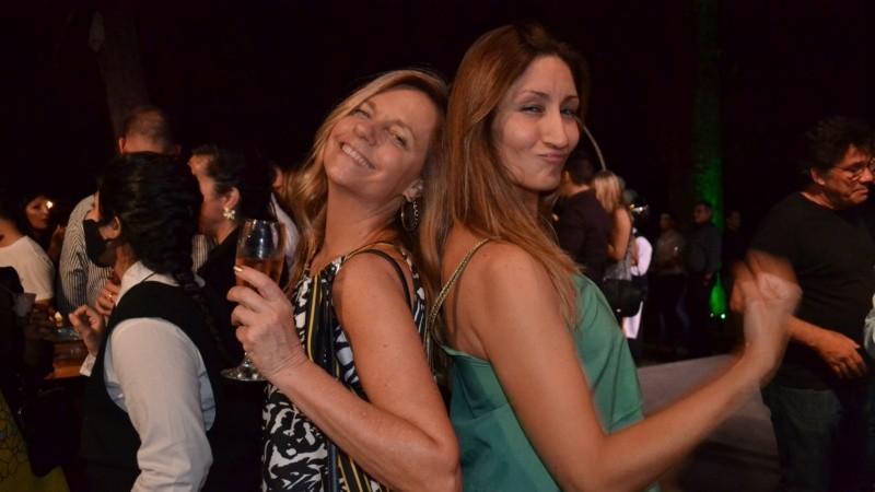 Alegría y reencuentro en la fiesta de Televisión Litoral este jueves por la noche