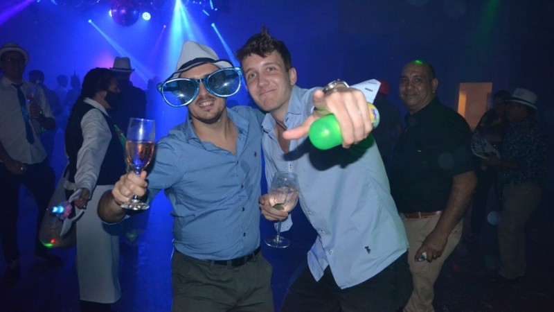 Alegría y reencuentro en la fiesta de Televisión Litoral este jueves por la noche