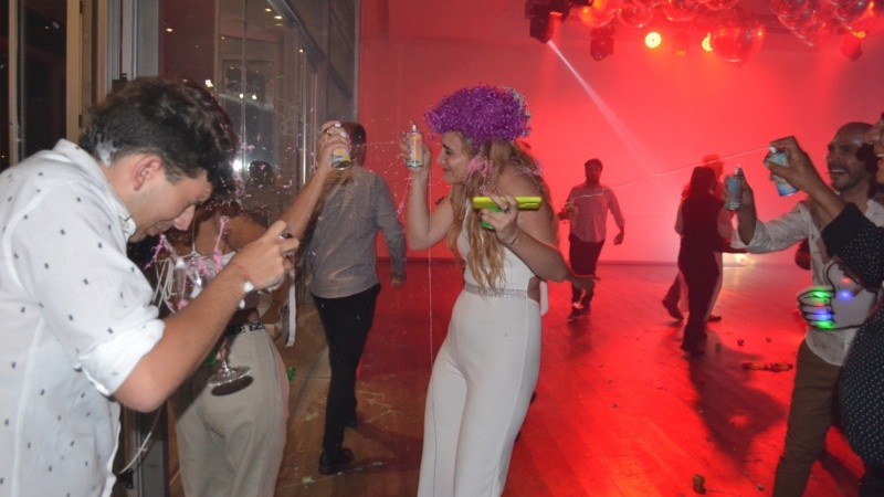 Alegría y reencuentro en la fiesta de Televisión Litoral este jueves por la noche