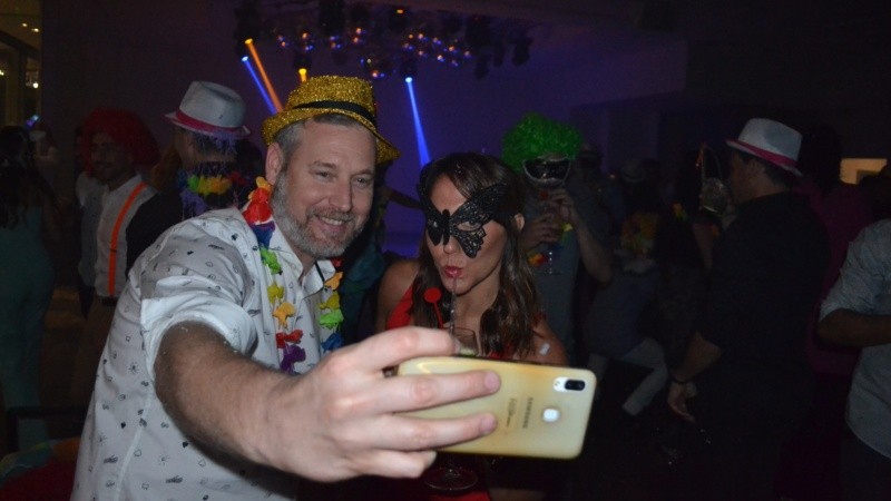 Alegría y reencuentro en la fiesta de Televisión Litoral este jueves por la noche