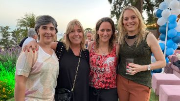 Alegría y reencuentro en la fiesta de Televisión Litoral este jueves por la noche