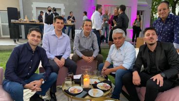 Alegría y reencuentro en la fiesta de Televisión Litoral este jueves por la noche