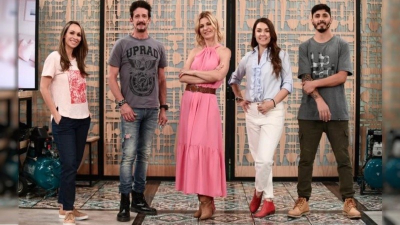 Eugenia Tobal, al frente de un grupo de especialistas en 