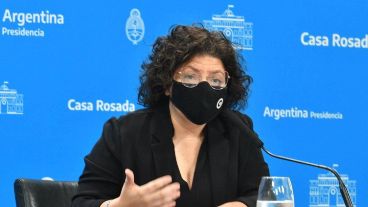 "El pase sanitario busca estimular la vacunación en quienes la postergaron y disminuir el riesgo en las actividades", señaló.