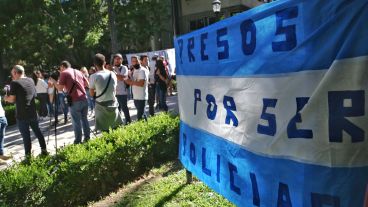 Familiares de los acusados por la causa Casco se movilizaron a los tribunales federales.