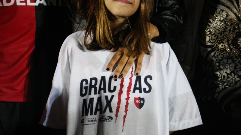 Las fotos de la despedida de Maxi tras el final del partido.