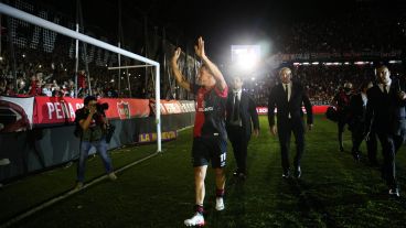 Las fotos de la despedida de Maxi tras el final del partido.