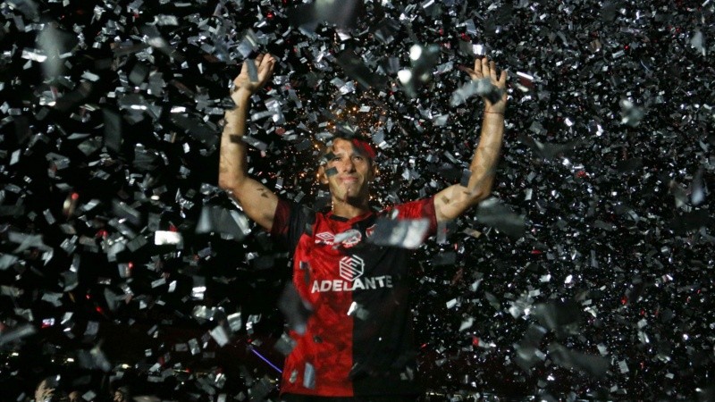 Las fotos de la despedida de Maxi tras el final del partido.