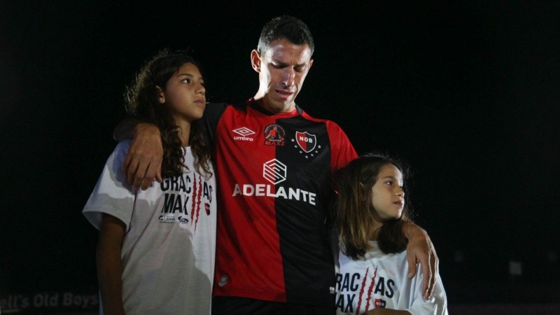 Las fotos de la despedida de Maxi tras el final del partido.