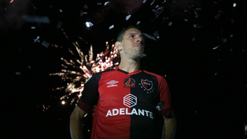 Las fotos de la despedida de Maxi tras el final del partido.