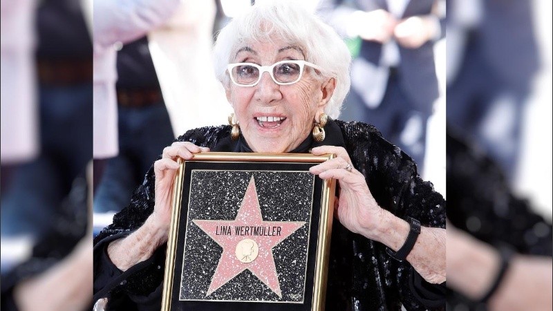 La filmografía de Lina Wertmüller estuvo marcada por un cine social tan sensible como surrealista y sarcástico