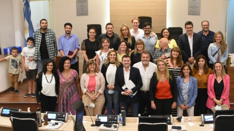 Despedida y bienvenida a los nuevos representantes en el Concejo. 