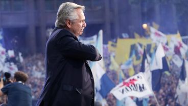 El presidente pidió cuidar la democracia y le aseguró a Cristina que el acuerdo con el FMI no comprometerá a los argentinos.
